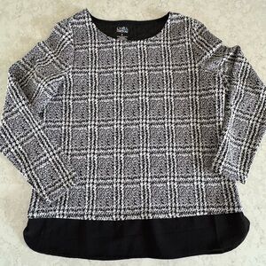 Croft and Barrow Long Sleeve Top Size M NWOT